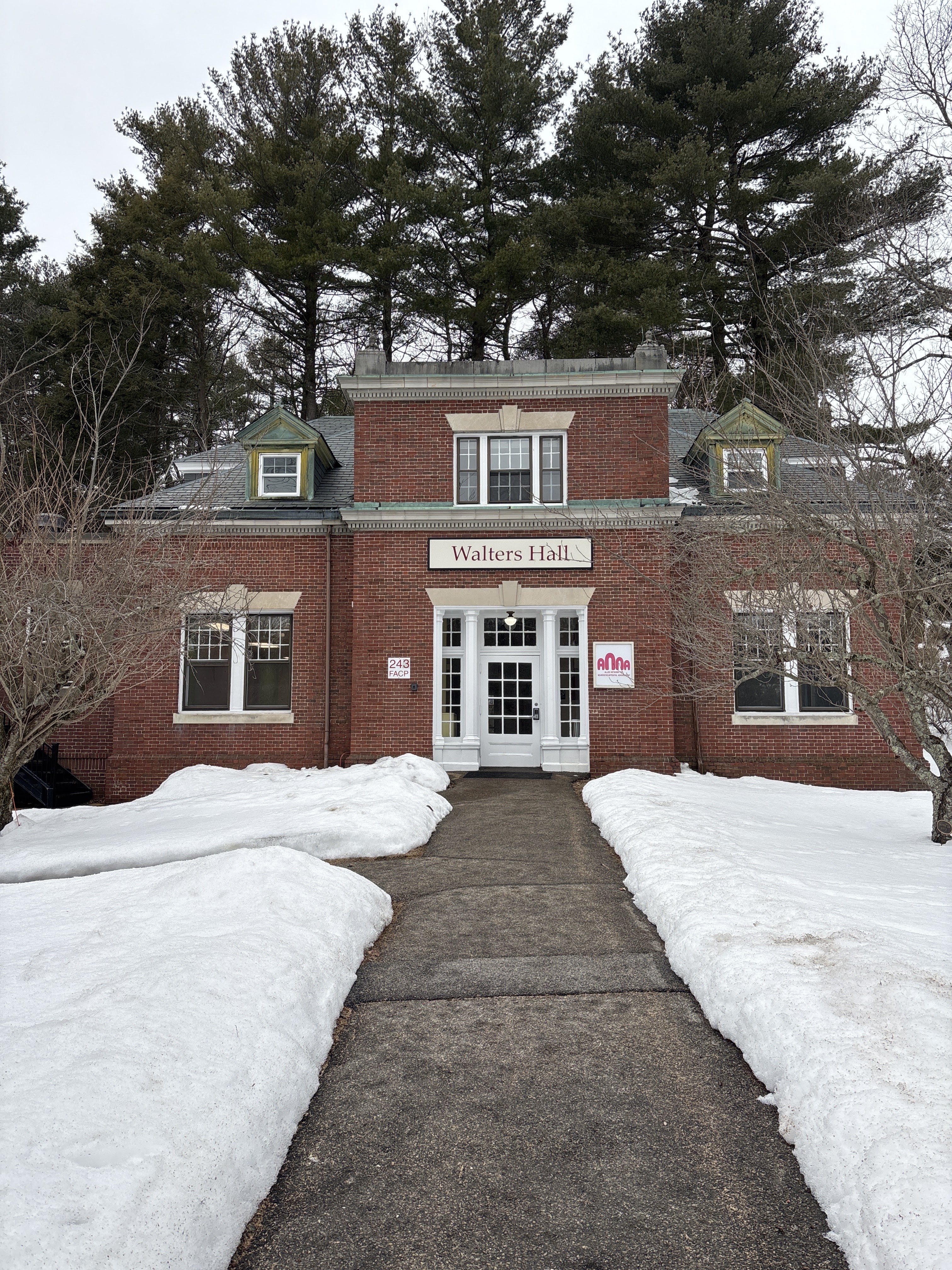Weston, MA