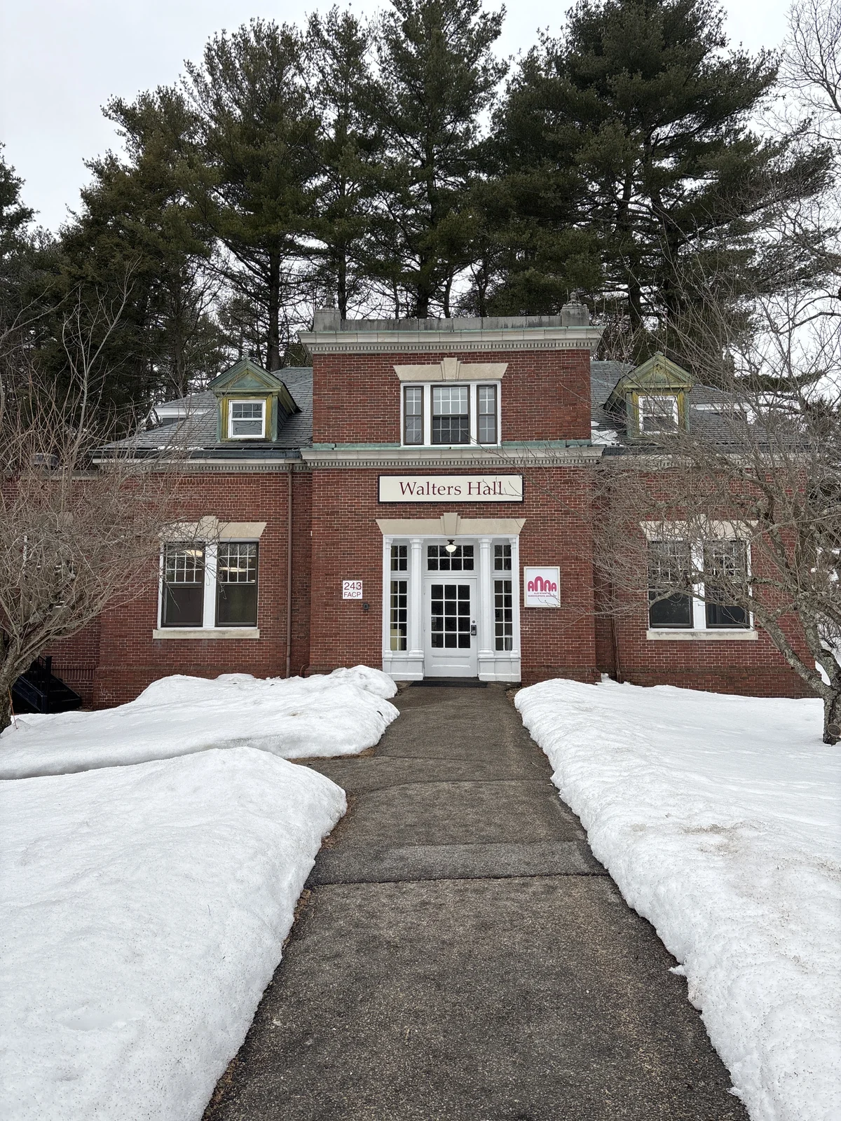 Weston, MA